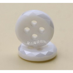 黛石白色24花切边陶瓷纽扣 各式服装辅料陶瓷厂家销售